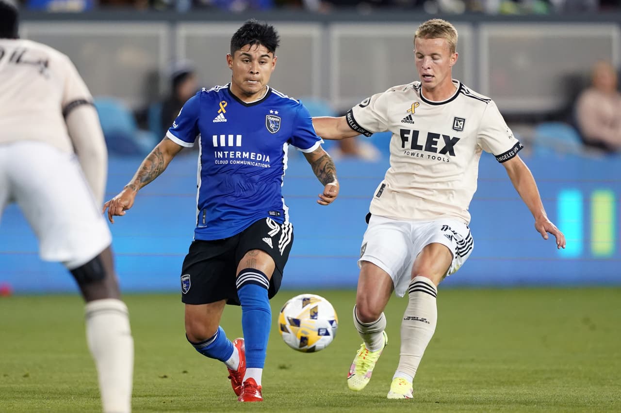 El duelo terminó siendo otra demostración de calidad de 'la Chofis' López, autor de un gol y una asistencia para los 'Quakes.
<br>