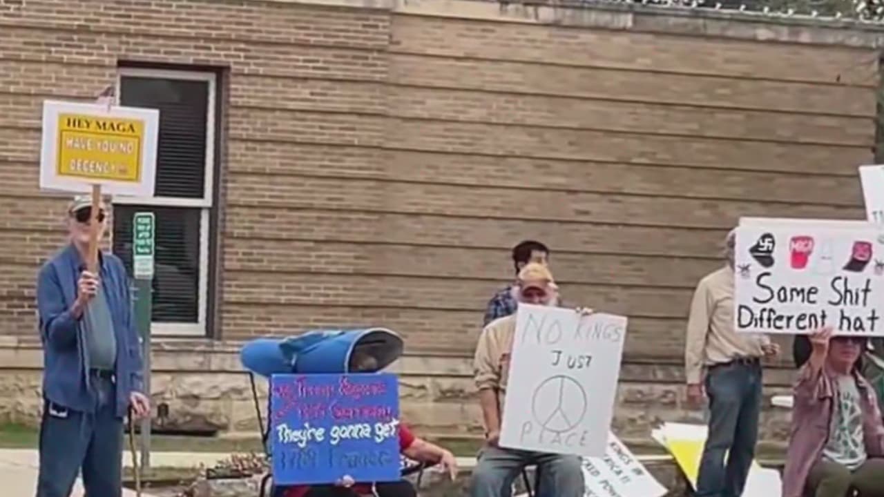 Protestas en la ciudad de San Marcos en contra de ICE tras asesinato de mujer en Minneapolis