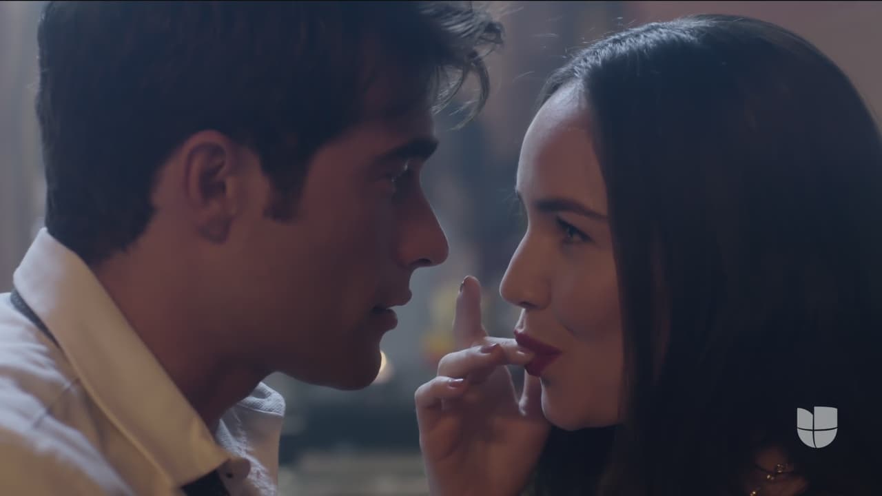 Además, detalló qué temas tratan cuando platican: "Solo hablamos de nosotras, de ser madres. Es más sobre eso. Y nos reímos constantemente de eso porque la vida glamorosa es una y la vida diaria persiguiendo niños es otra así que hablamos más de eso”.
<br>