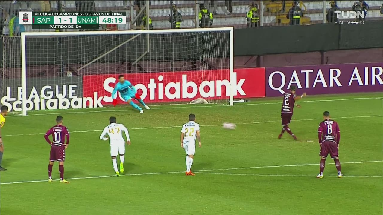 ¡Explota el monstruo morado! Bolaños marca el 1-1 de penalti