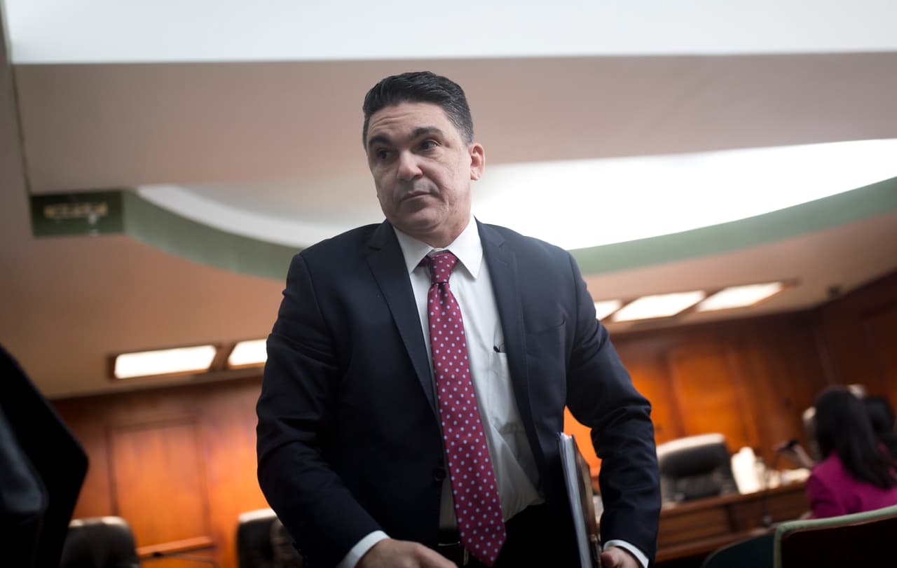 Comisionado de Seguros presenta su renuncia