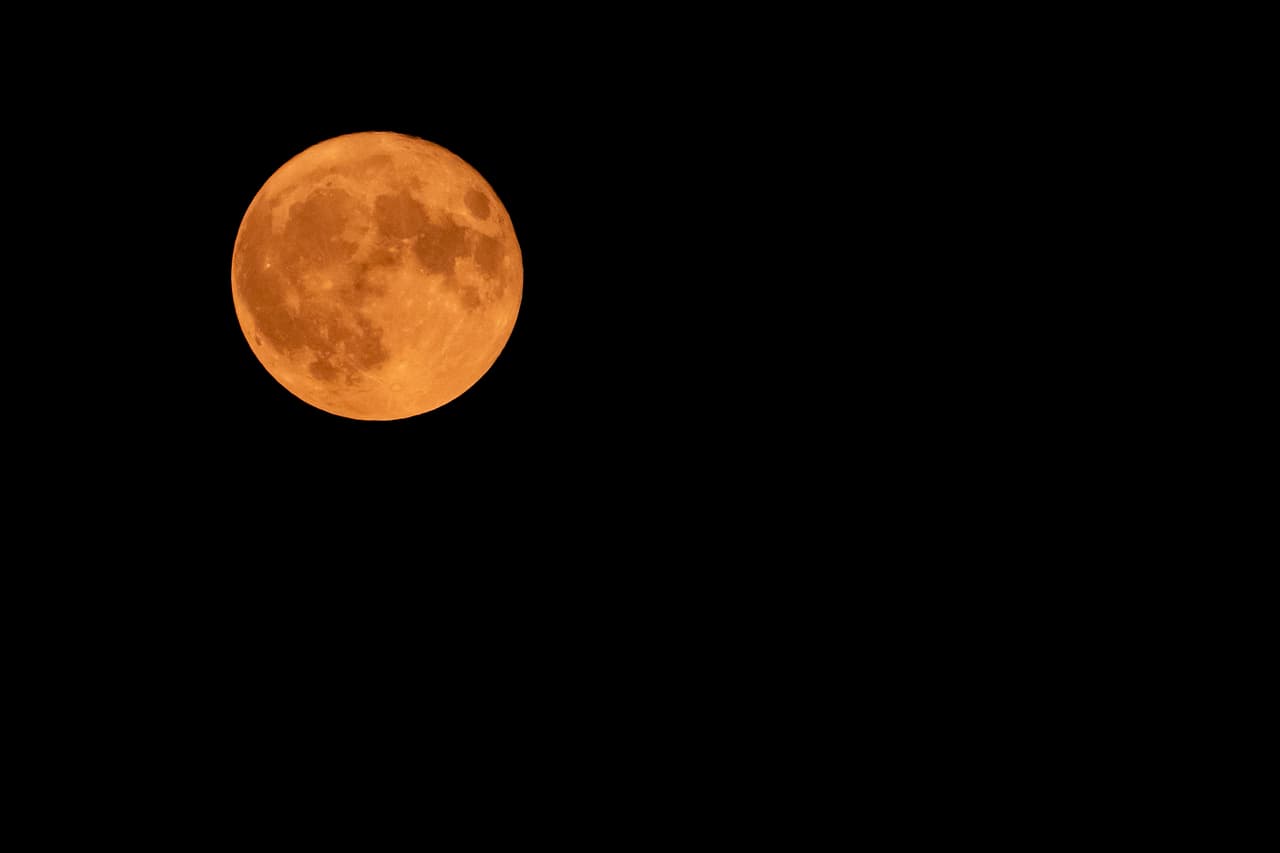 La Superluna azul no se denomina así porque tenga ese color, sino porque ese es el nombre que se le da a la segunda Luna llena que puede tener un mes.