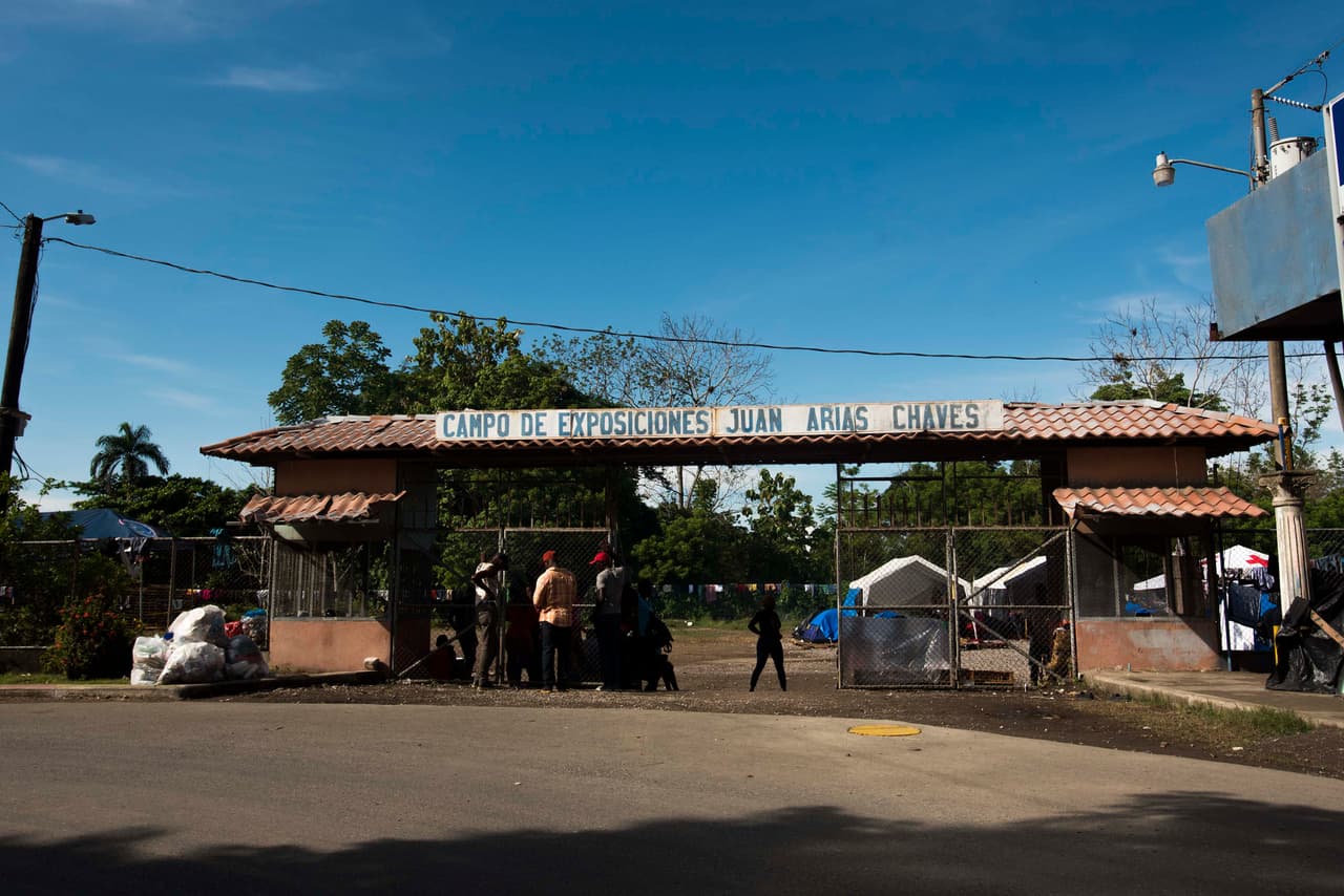 Según las autoridades costarricenses, la llegada de estos cientos de migrantes ha hecho incrementar las solicitudes de asilo de africanos y asiáticos en su país.