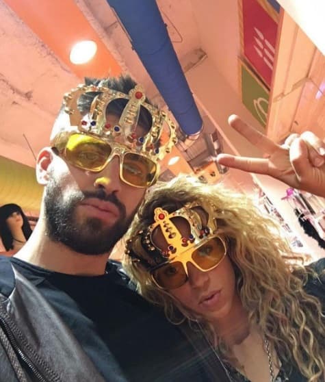 Shakira se va de shopping con Piqué, esta vez fueron a comprar gafas y encontraron unas a la medida.