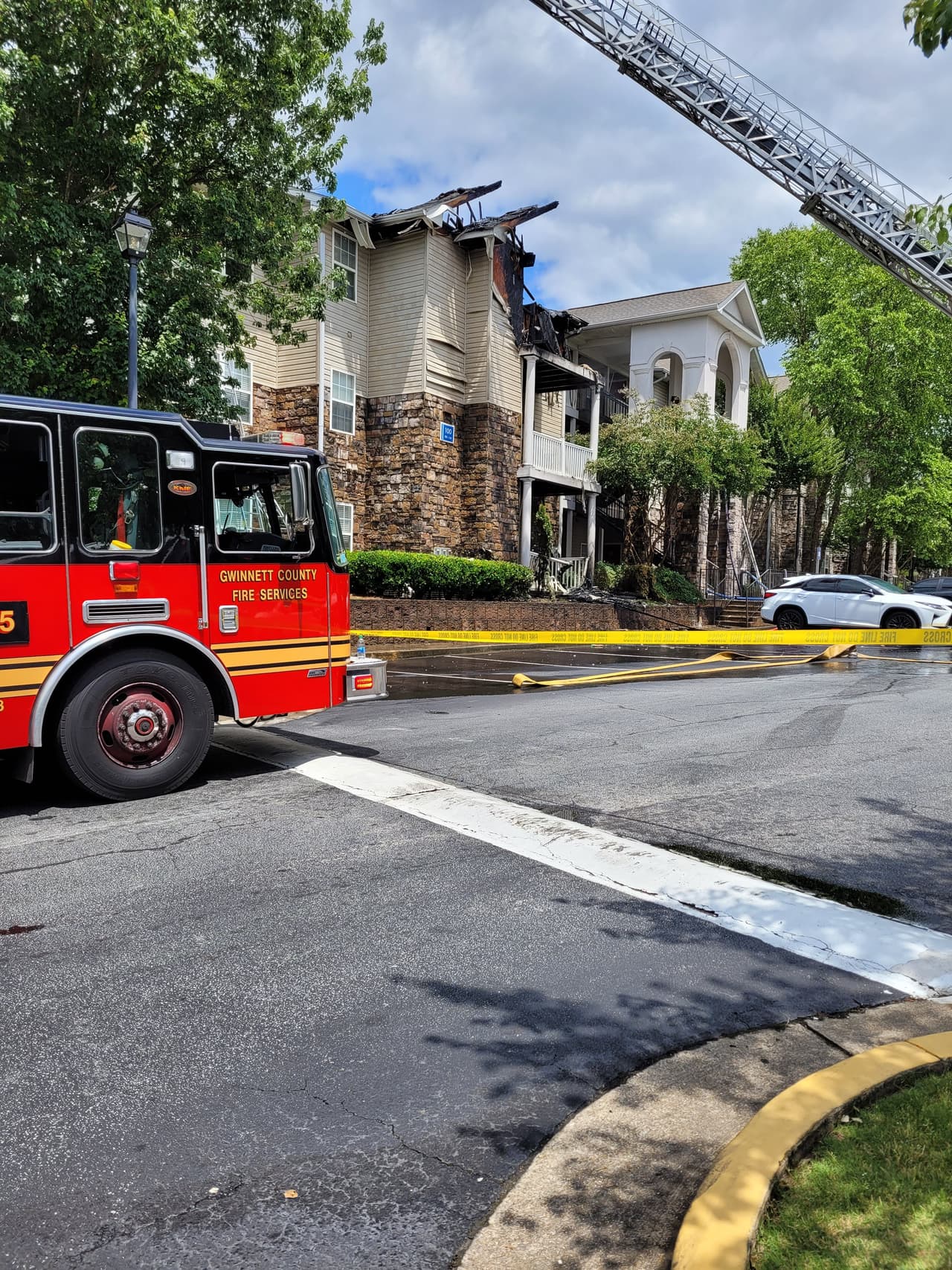 Catorce apartamentos fueron afectados por el incendio.