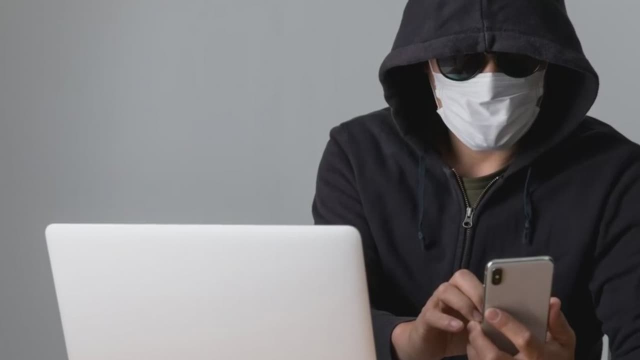 Llaman a tu negocio diciendo que son del cártel: Alertan sobre nueva modalidad de estafa a negocios del norte de Texas 