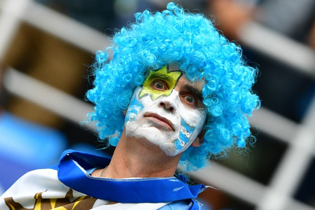 El colorido y los atuendos demostraron la alegría de los fanáticos en medio del duelo de cuartos de final entre Uruguay y Francia, en la lucha por un cupo a la semifinal del Mundial de Rusia 2018.