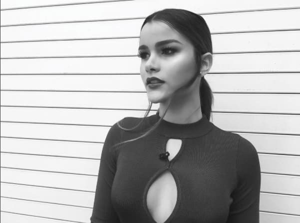 Las fotos en blanco y negro añaden cierta melancolía y profundidad y Clary supo jugar muy bien con estas tonalidades a la hora de reproducir esta imagen.
<br>