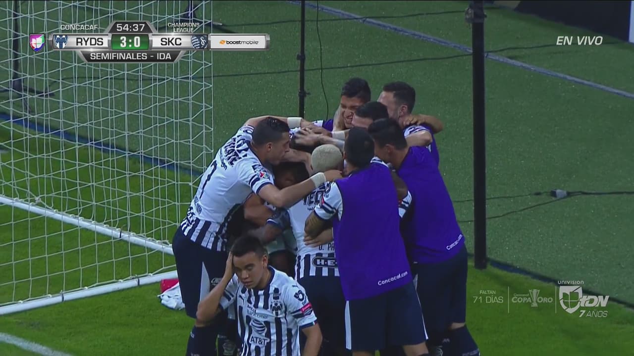 Jesús Gallardo firma el 3-0 sobre Kansas en jugada de lado a lado