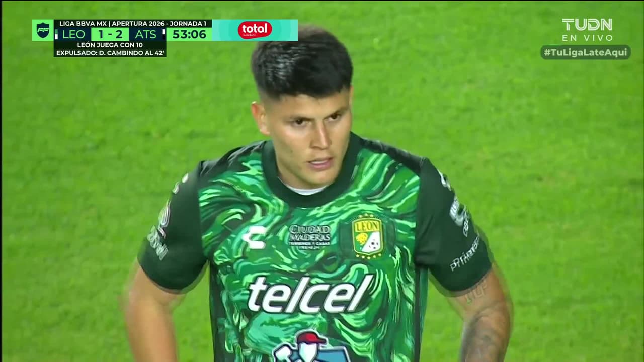¡Travesaño evita el empate de la Fiera! Disparo de Arcila que termina en el metal