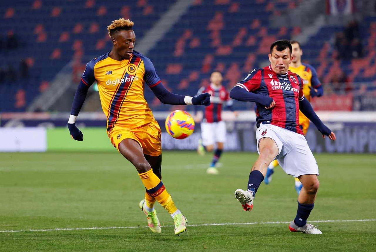 Bologna se impone a la Roma de Mourinho por la mínima con anotación de Matias Svanberg al minuto 35' durante la Jornada 15 en la Serie A.