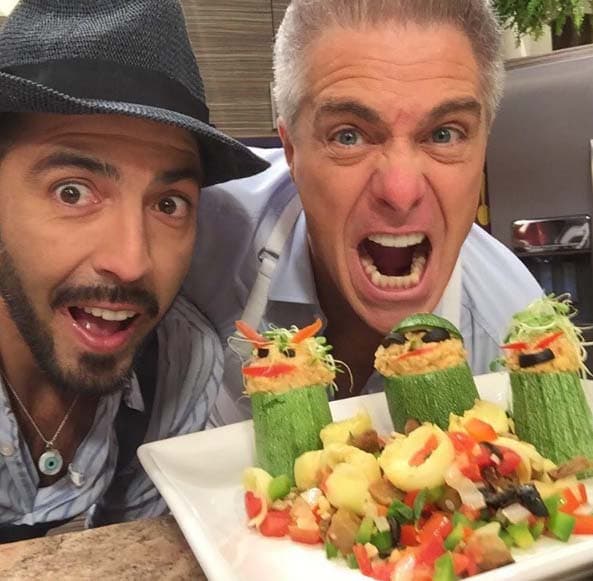 <b>Calabazas rellenas.</b> Además de poder hacer una crema de calabaza, también puedes rellenar las calabazas con vegetales, arroz y gratinarlas con queso vegano.