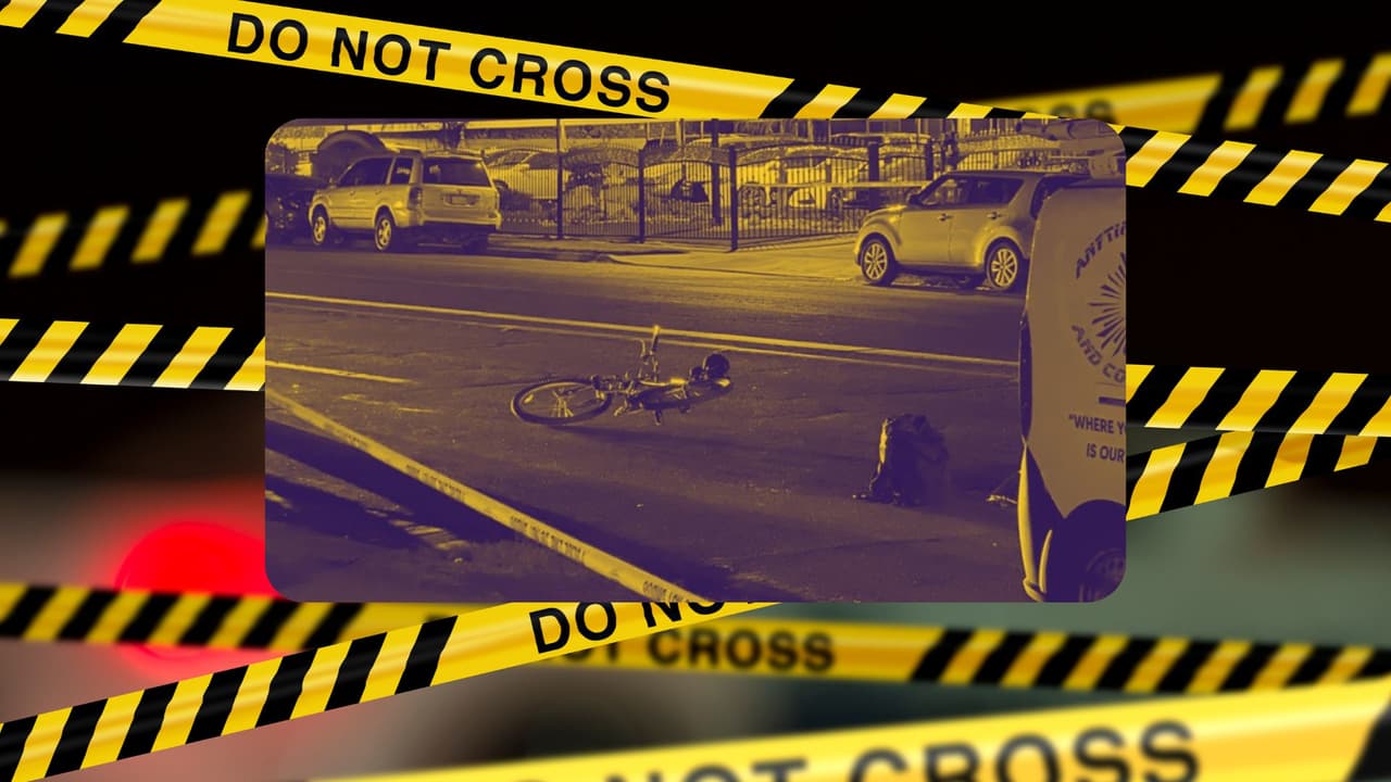 Desconocidos disparan a un hispano que viajaba en su bicicleta en Fresno