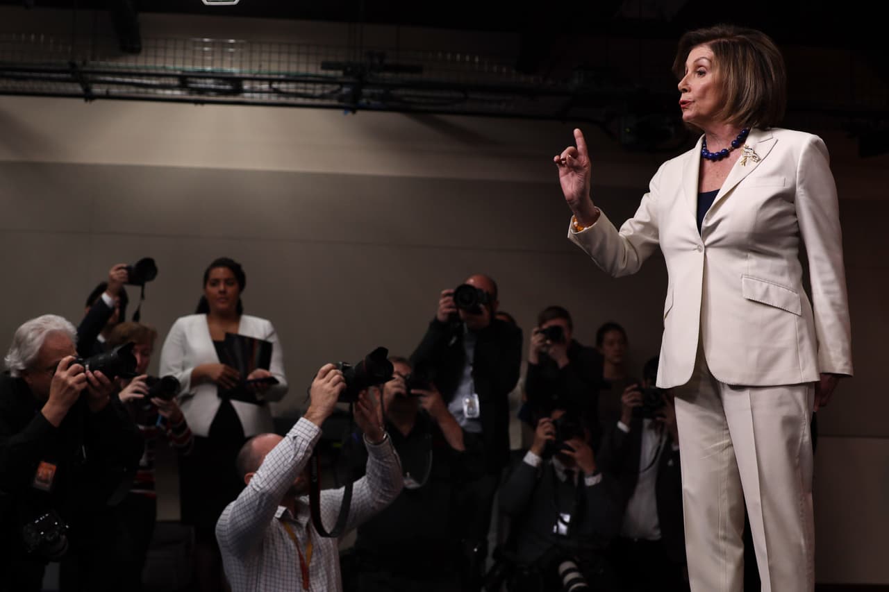 Cada vez que Nancy Pelosi habla con firmeza, Trump enfurece y descalifica su temperamento