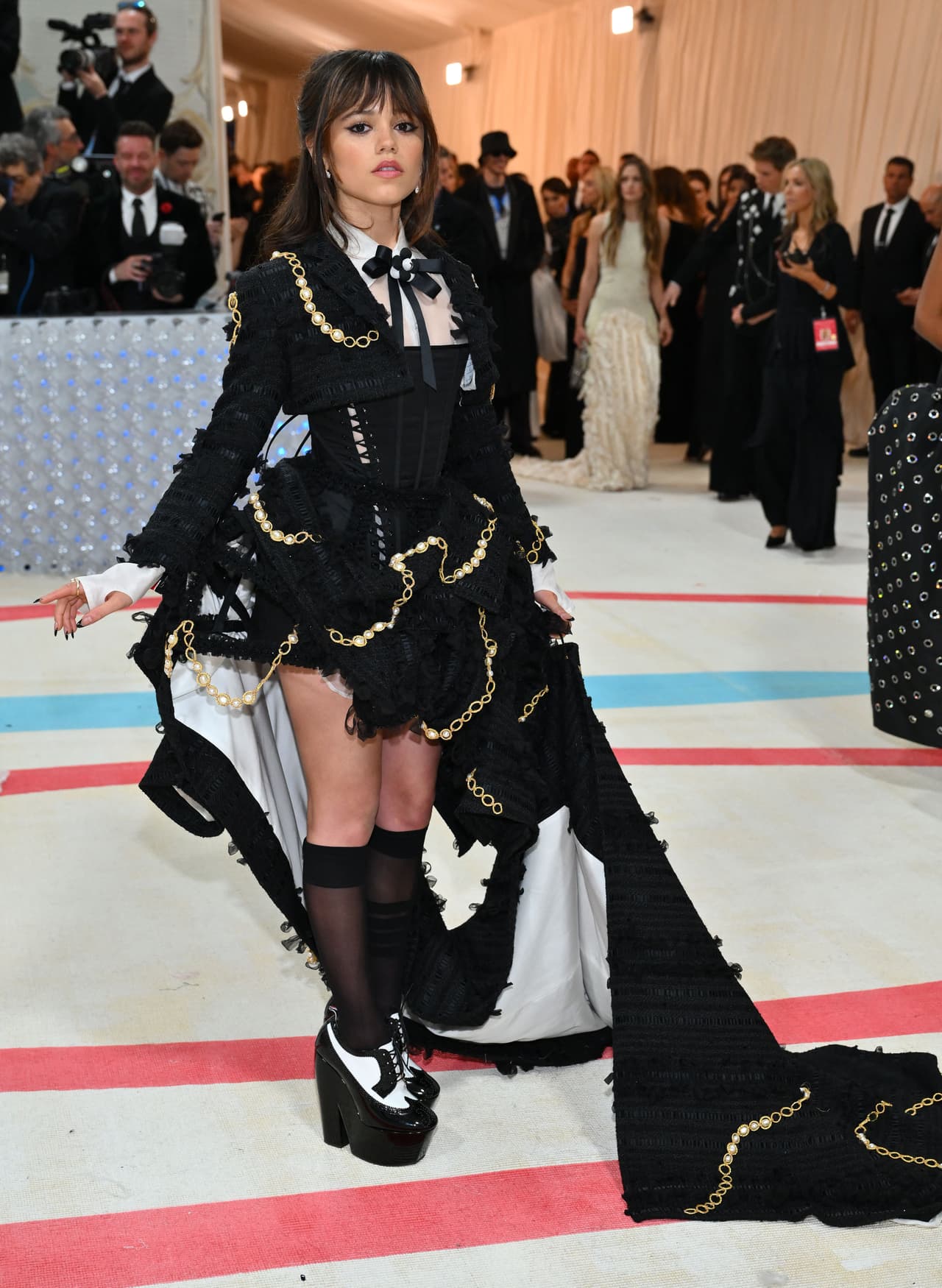 Jenna Ortega y su look para la Met Gala 2023.