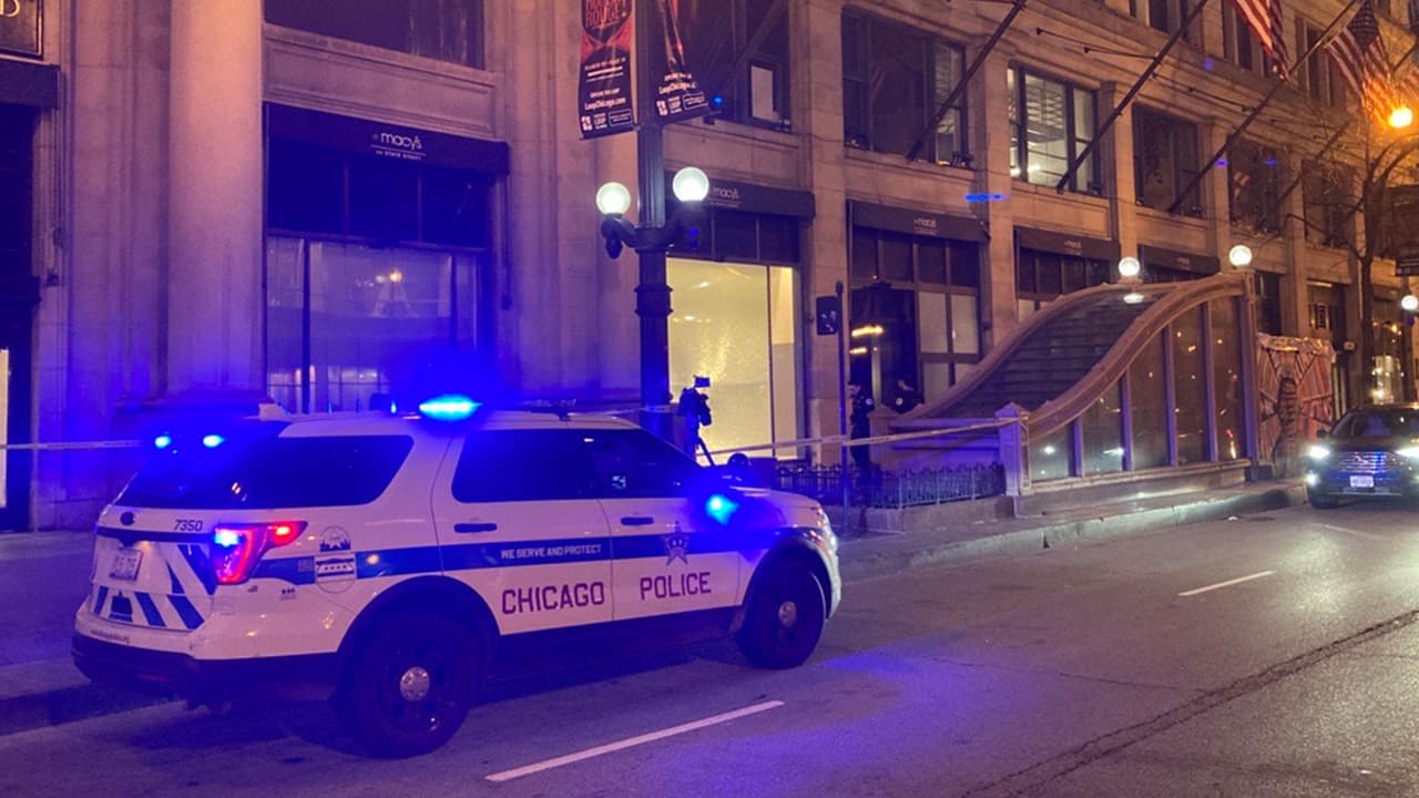 La Policía indicó que los ladrones huyeron a bordo de una camioneta, donde un có,plice los esperaba. Al momento, no hay detenidos.