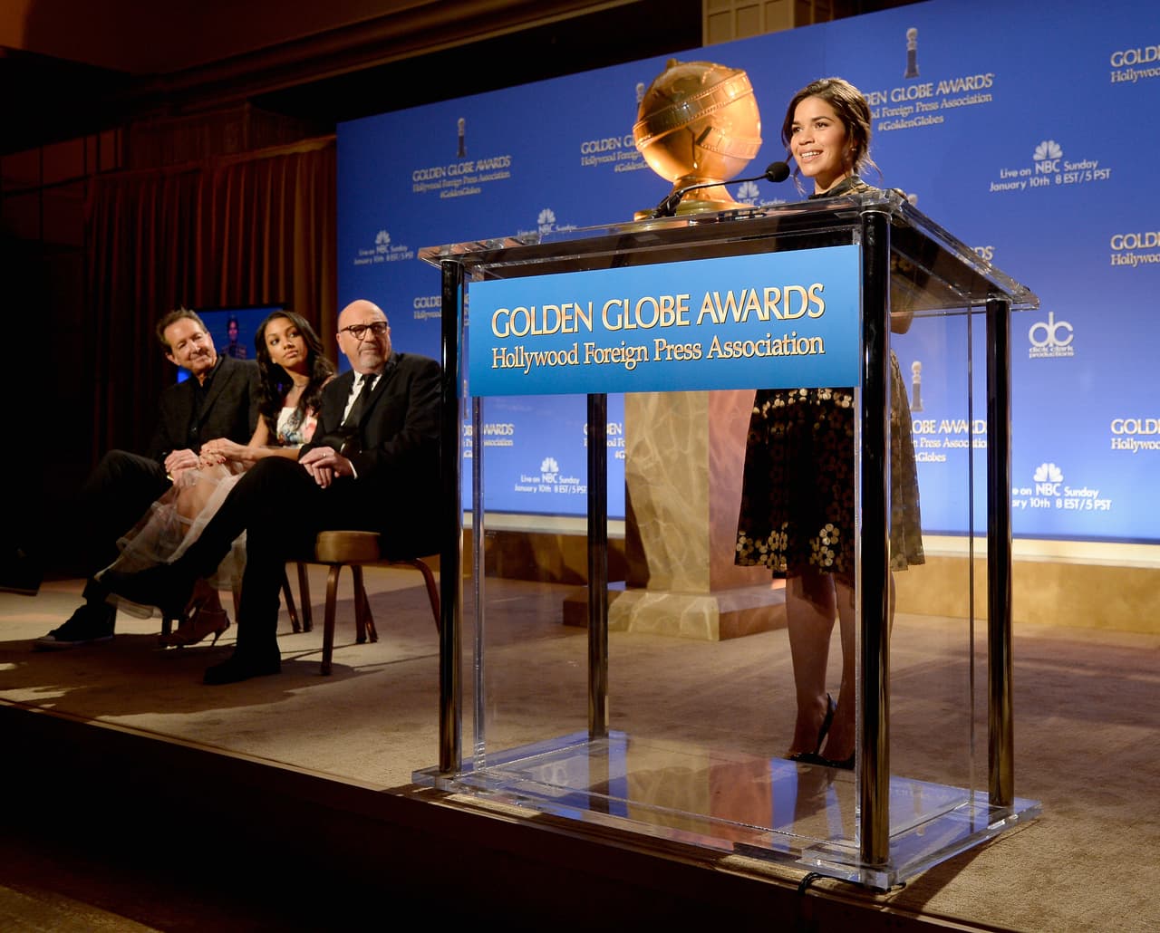 Y en la cuenta oficial de los Globos de Oro, la identificaron como Gina Rodriguez.