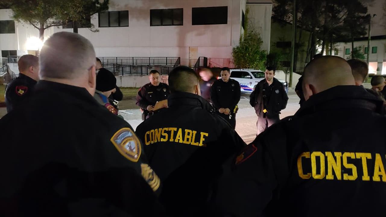 La 
<a href="https://www.univision.com/local/houston-kxln/que-cambios-se-proponen-desde-el-condado-de-harris-para-frenar-el-abuso-policiaco-video">Oficina del Alguacil del precinto 4 del condado Harris</a> informaron que durante el fin de semana feriado incrementarán las medidas para detener a posibles conductores que manejen bajo el efecto de sustancias.