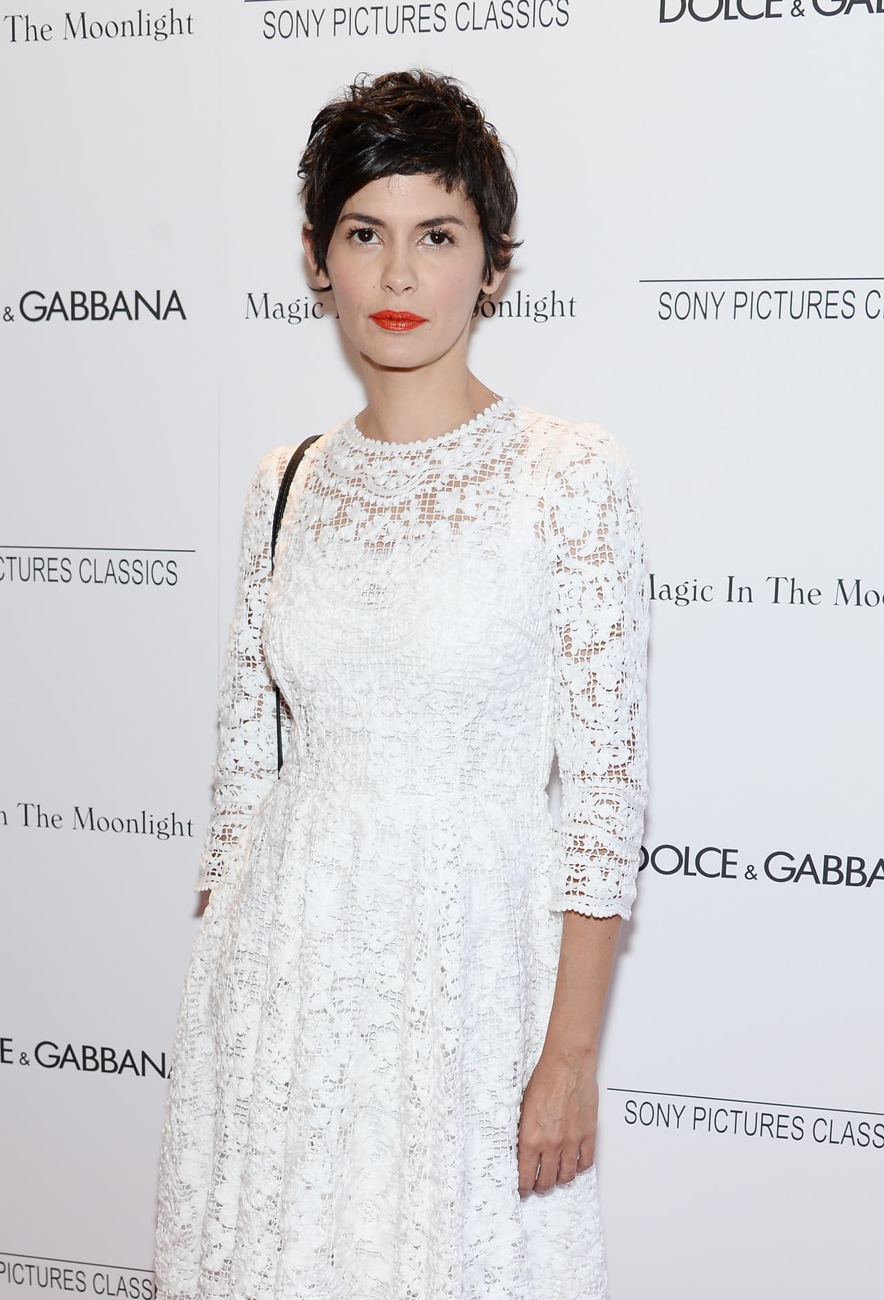 La jovencita que leería todos y cada uno de los libros de la biblioteca sería Audrey Tautou.