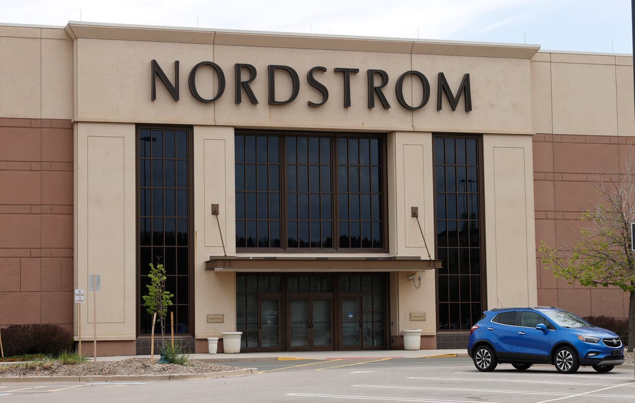 Nordstrom anunció a principios en mayo que varias tiendas en todo el país no volverían a abrir después de la pandemia de coronavirus y ahora revela la lista de las locaciones en California que dejarán de existir en 2020.