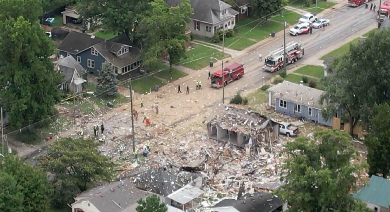 Este miércoles, una explosión sacudió un vecindario de Evansville, Indiana, dejando un saldo de al menos 3 personas muertas y casi 40 viviendas dañadas.