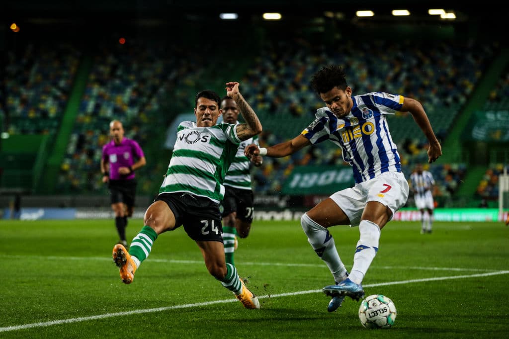 El mexicano y Mateus Uribe marcaron los goles del Porto; Vietto rescató el empate sobre la recta final del juego. Nuno Santos (9’) abrió el marcador, Mateus Uribe (25’) empato y el ‘Tecatito’ (45’) le dio la vuelta al marcador con un tremendo golazo. Vietto (87’) apagó la fiesta al final del juego.