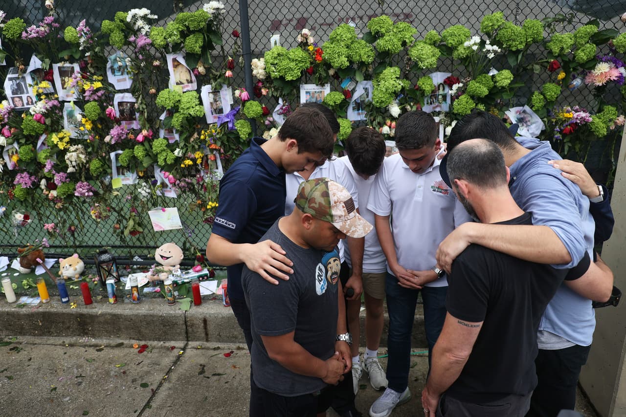 Sube a 11 la cifra de muertos tras el derrumbe del edificio Champlain Towers South, en Surfside