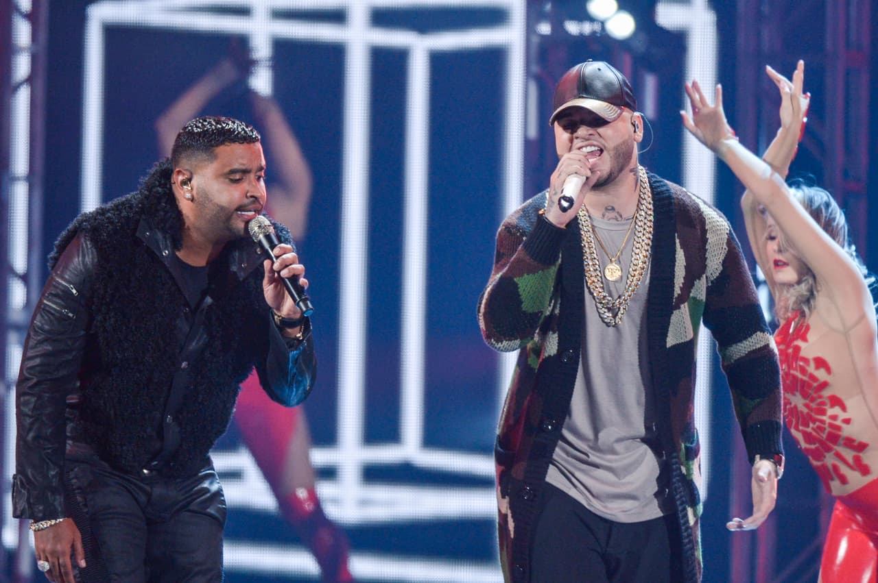 Zion y Lennox en Premio Lo Nuestro 2016
