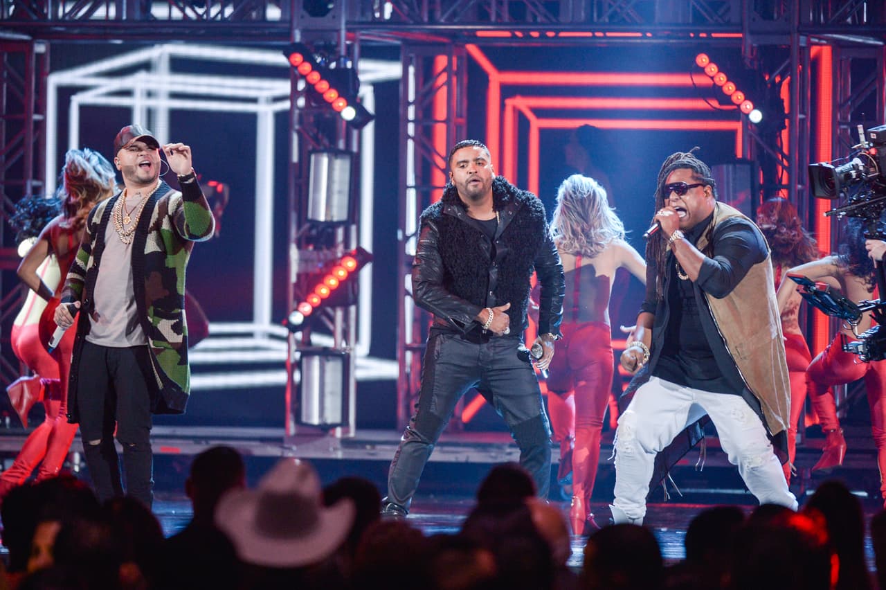 Y con ellos, una vez más, Farruko.