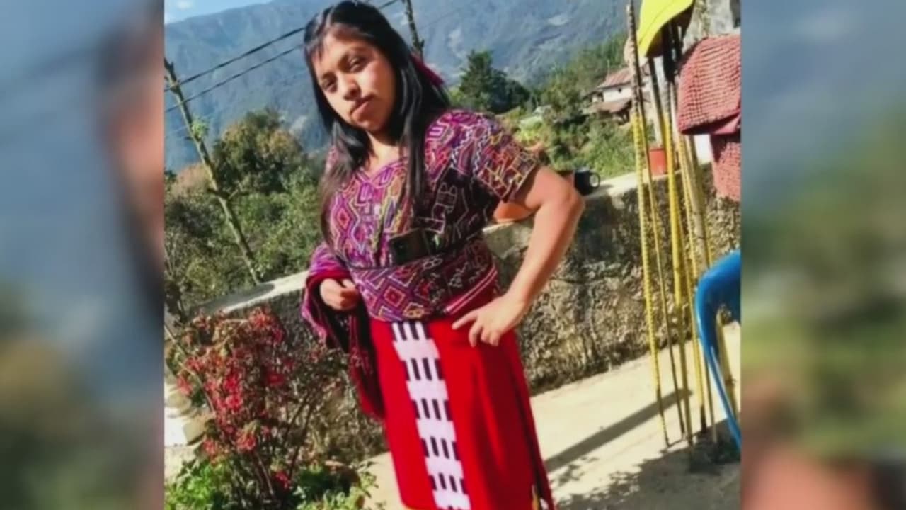 Una joven cruzó la frontera con unos coyotes: luego murió y tiraron su cuerpo en una carretera