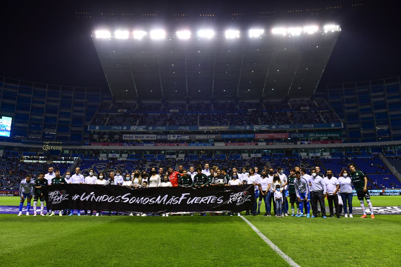 El Estadio Cuauhtémoc presenció un partido entretenido y dramático entre Puebla y Santos Laguna como parte de la Jornada 11.