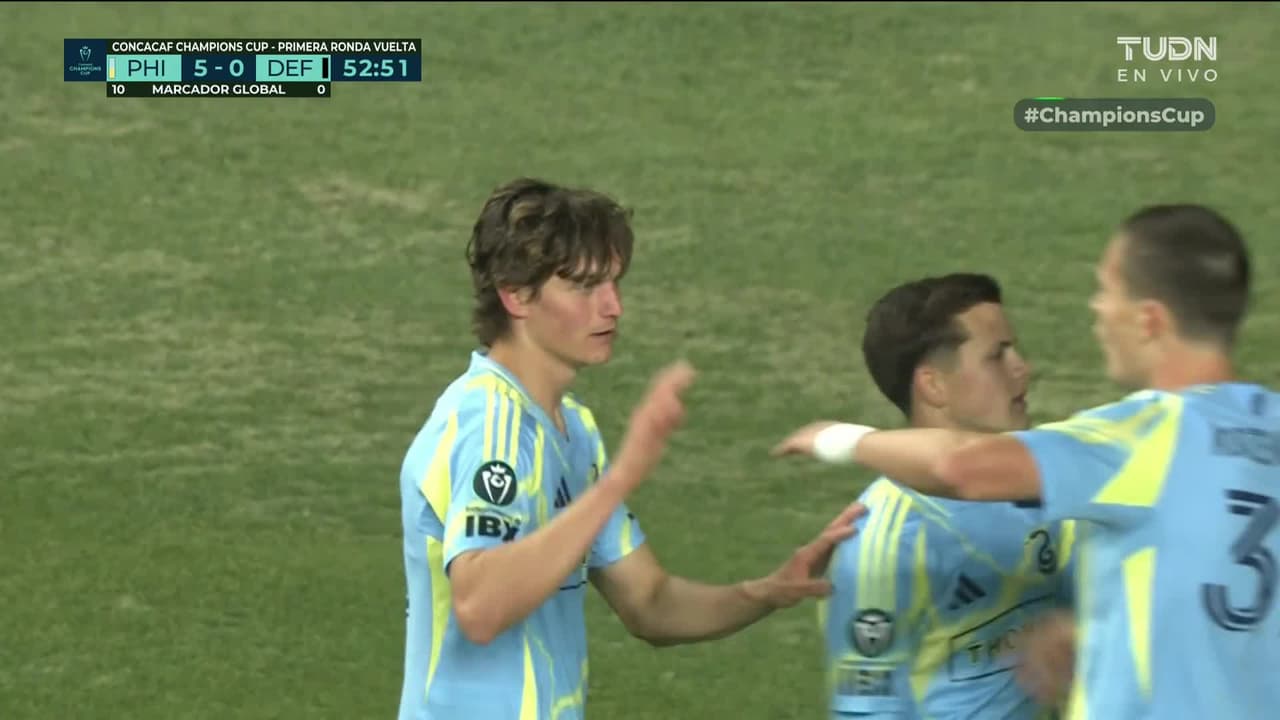 ¡El quinto de Philadelphia Union! Bender en dos toques se acomoda y dispara