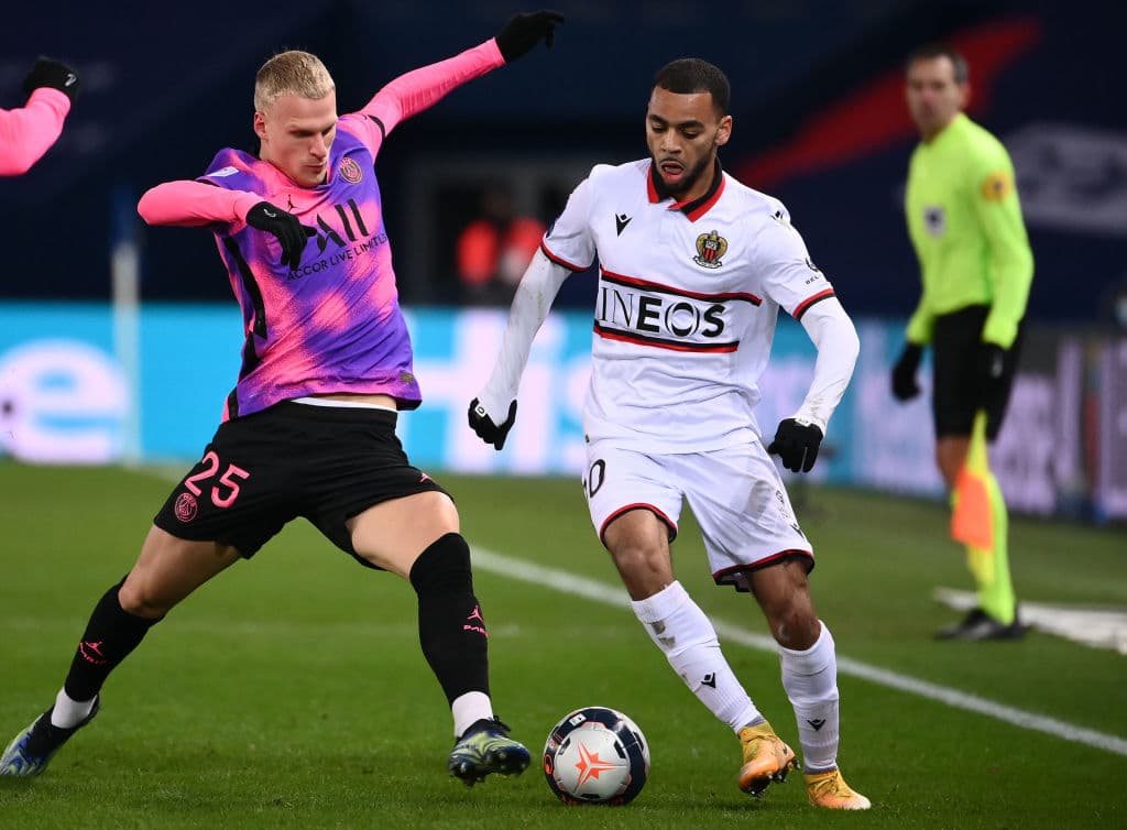 Draxler (22’) adelantó a los de Pochettino y Marcos Lopes (50’) emparejó los cartones. Moise Kean (76’) regresó la ventaja para los locales. El próximo martes, PSG se medirá al Barcelona en los Octavos de la máxima justa de clubes de la UEFA.