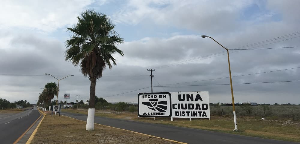 El actual gobierno de Coahuila asegura que aún quedan investigaciones y detenciones perdientes por el caso Allende. Este nuevo cartel de entrada a la ciudad es una de las acciones para mejor la imagen de la zona.