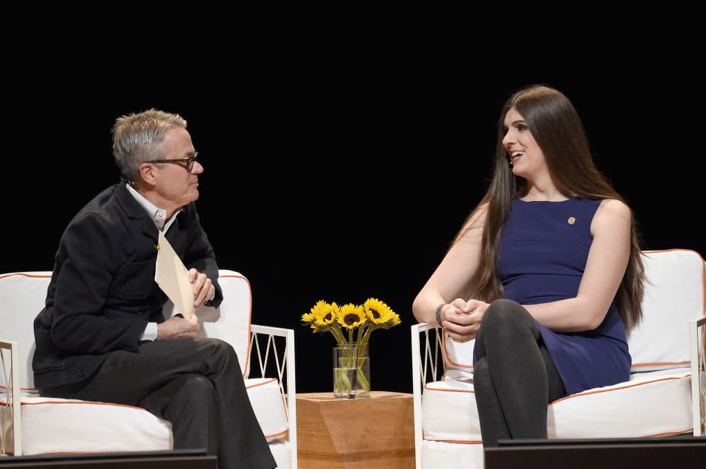 Durante su tiempo en el cargo, se ha centrado en cuestiones como la mejora de la movilidad regional, la oposición al desarrollo de centros de datos y la inseguridad alimentaria entre los jóvenes.