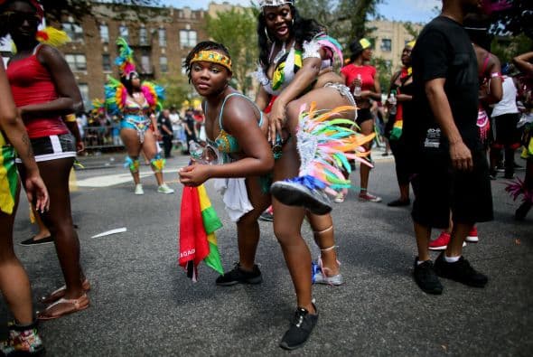 El carnaval serpentea a través de los barrios más diversos de la ciudad de Brooklyn.
