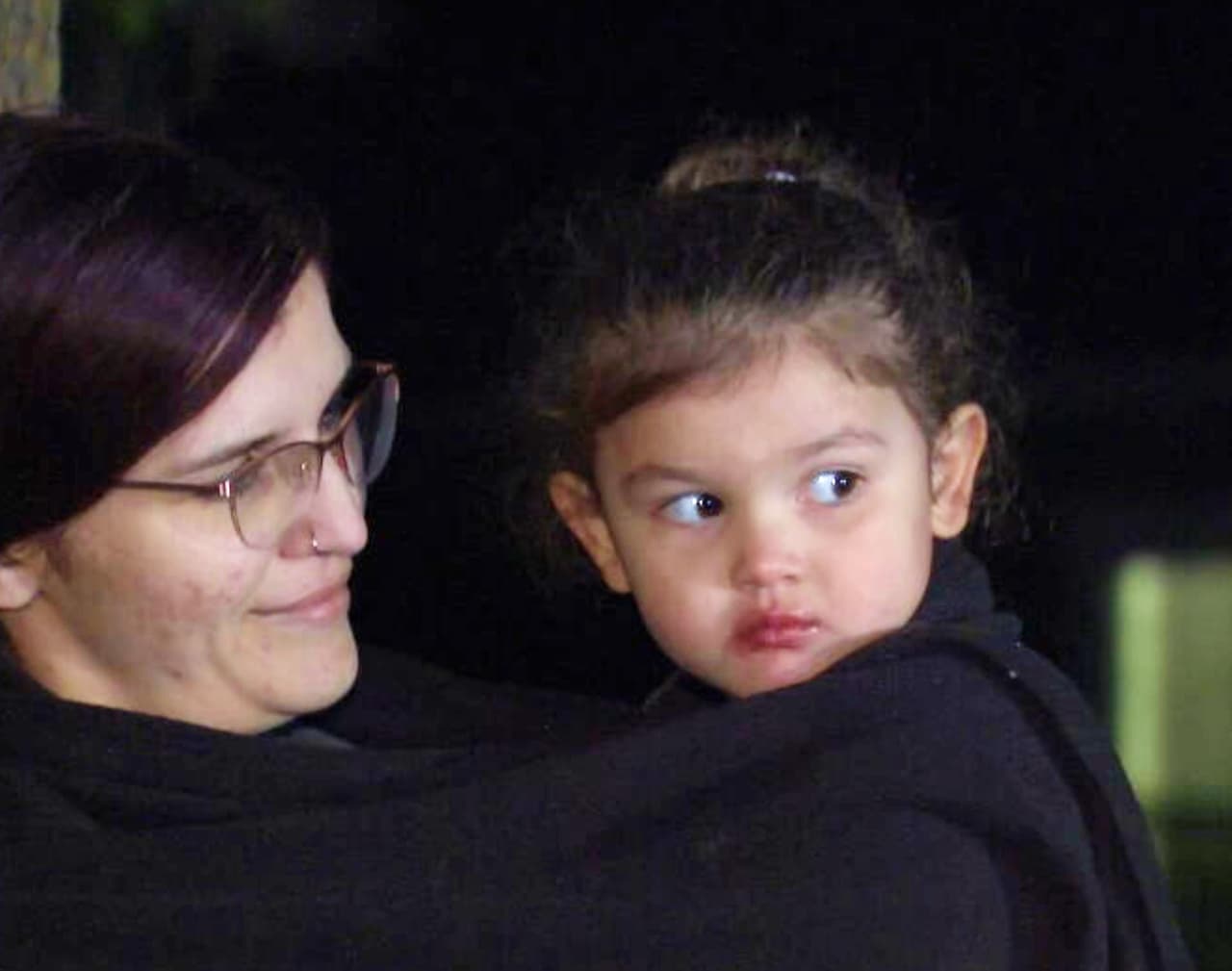 La menor regresó a los brazos de su madre sana y salva, y "afortunadamente sin ninguna herida" dijo el ccapitán de la Policía local.