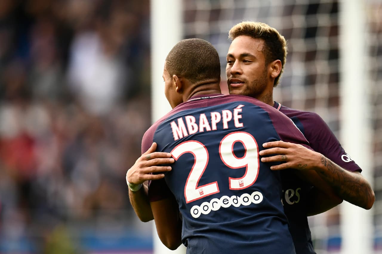 Estrellas del PSG aceptan bajarse un 50 por ciento el salario