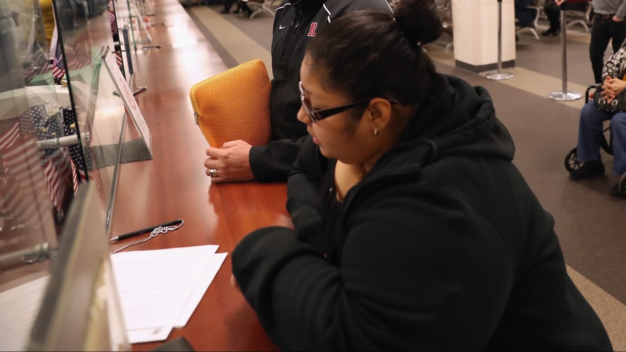 Desde hoy los agentes del servicio de inmigración tendrán más poder para rechazar casos y abrir procesos de deportación