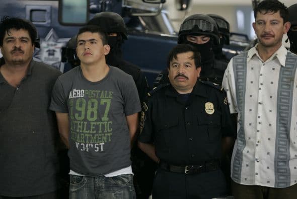 Pero durante 2010, el gobierno de Felipe Calderón tomó "medidas significativas" para reforzar sus instituciones y fue el año "más exitoso" en cuanto a arrestos de capos de la droga, señaló el Departamento.