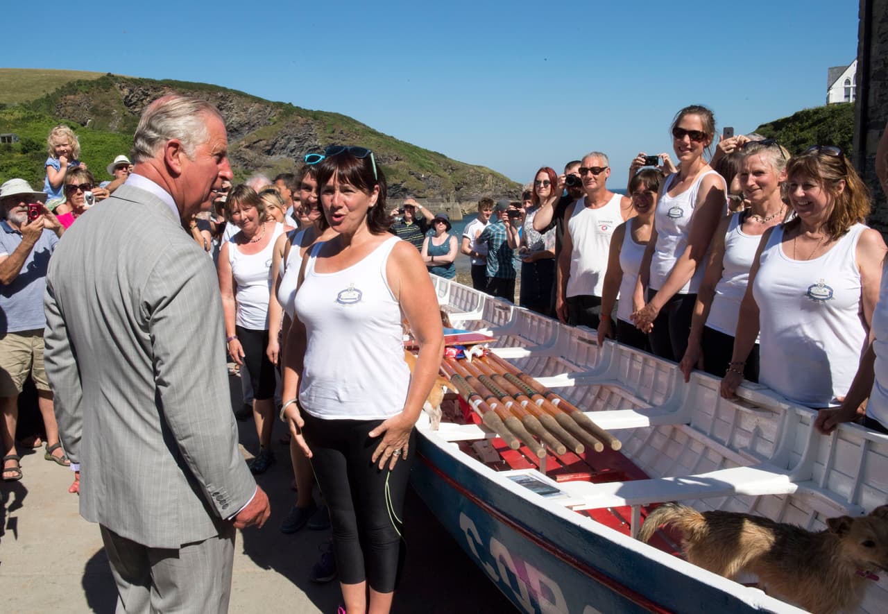 El equipo de canotaje le platicó de sus experiencias.