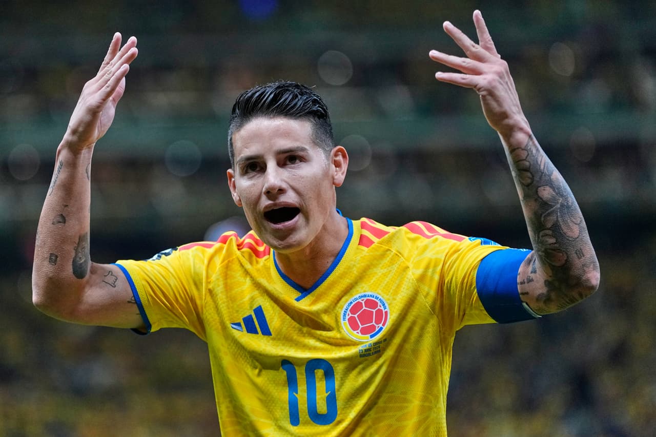 El colombiano James Rodríguez (10) reacciona durante el partido de fútbol del Grupo K de la Copa del Mundo entre Colombia y el Congo en Zapopan, cerca de Guadalajara, México, el martes 23 de junio de 2026.