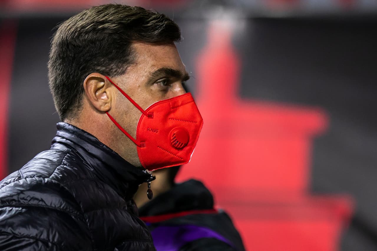 Pablo Guede, mesurado: "Con las victorias todo se ve color rosa"