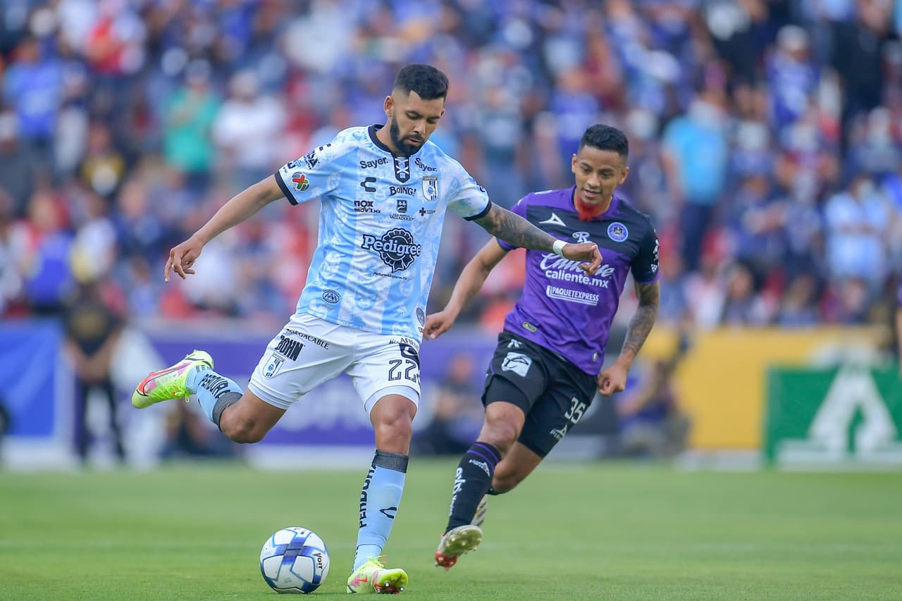 Los Gallos salen b ravos frente a Mazatlán y aseguran los puntos tras vencer 2-0 a los cañoneros.