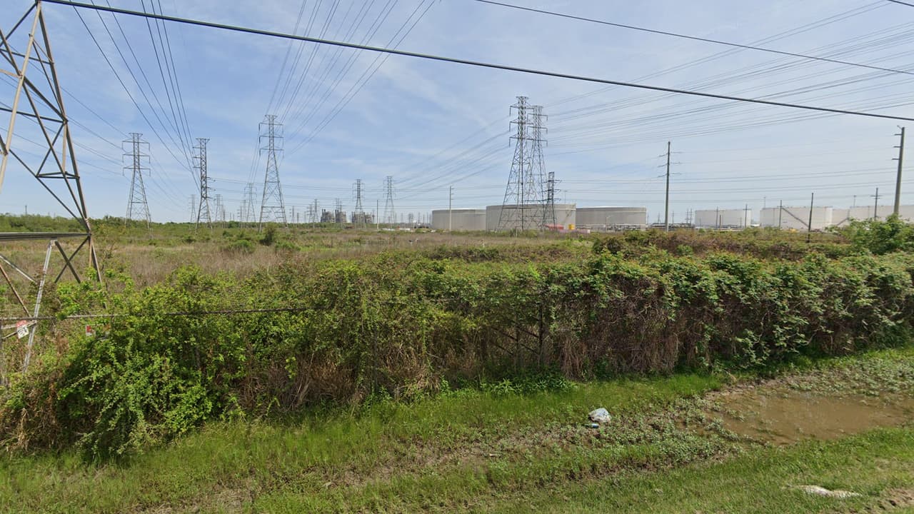 Dos personas se recuperan en el hospital tras el colapso de una planta eléctrica en Texas