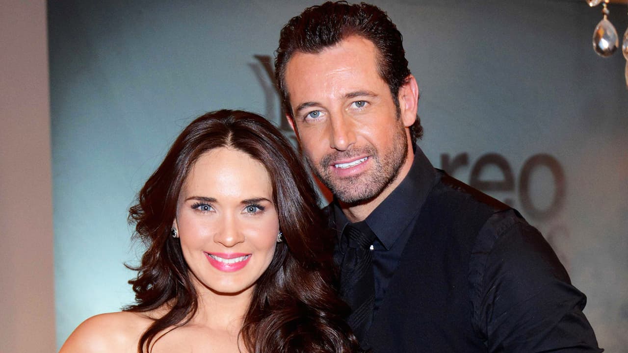 El romance entre Adriana Louvier y Gabriel Sotos será distinto al de otras telenovelas. A diferencia de otras protagonistas, ella desconfiará de los hombres.
