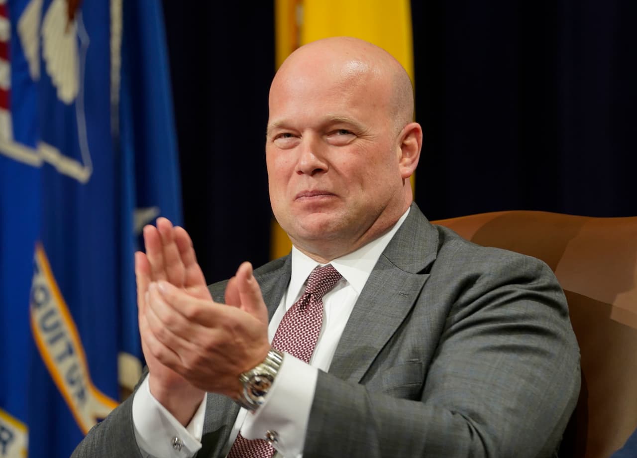 Investigación destapa los turbios orígenes y finanzas de la organización benéfica que presidió el fiscal general interino