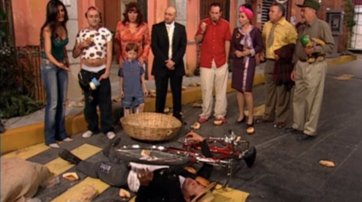 El comediante 
<b>Raúl Padilla</b>, mejor conocido como 
<b>'Chóforo'</b>, fue parte del elenco de Vecinos en algunos episodios, aunque 
<b>no con el mismo personaje</b>. En uno de ellos dio vida a un vendedor de pan.
<br>