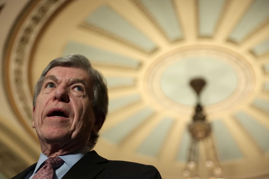 <b>Roy Blunt (Missouri) </b>Blunt, otro senador que se retira a principios del 2023, dijo a la publicación especializada POLITICO que estaba abierto a discusiones sobre salud mental y leyes de "bandera roja", aunque no asegura que esta última pueda aprobarse a nivel federal.