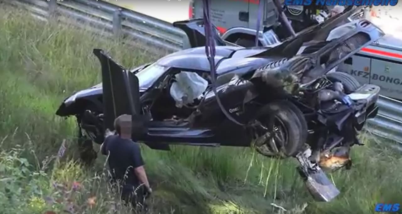 Uno de los siete Koenigsegg One:1 en existencia sufrió un aparatoso accidente en pista de pruebas alemana